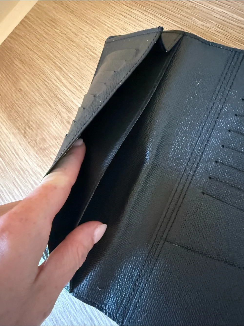 Louis Vuitton slim louis